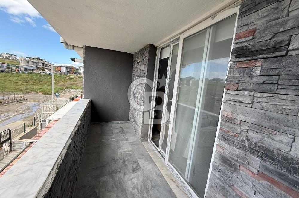 SEFERİHİSAR'DA SATILIK 3+1 VİLLA