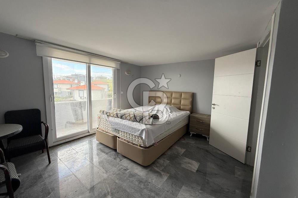 SEFERİHİSAR'DA SATILIK 3+1 VİLLA