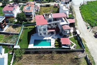 Pelitköy'de Satılık 6+1 Havuzlu Müstakil Villa - 1 - 343819
