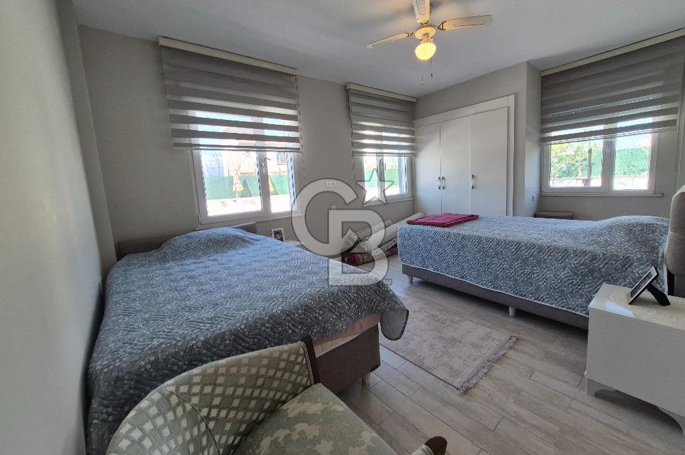 Pelitköy'de Satılık 6+1 Havuzlu Müstakil Villa