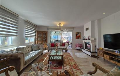 Pelitköy'de Satılık 6+1 Havuzlu Müstakil Villa