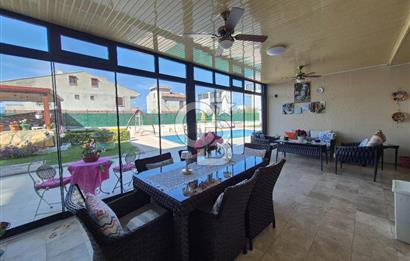 Pelitköy'de Satılık 6+1 Havuzlu Müstakil Villa