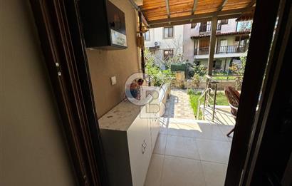 Yenifoça Fatih Mahallesinde Satılık 3+1 Tripleks Villa