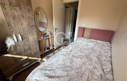 Yenifoça Fatih Mahallesinde Satılık 3+1 Tripleks Villa