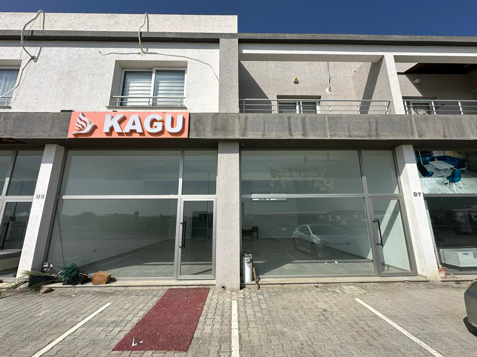 Kanlıköy Bölgesinde  Anayol Üzeri  Satılık  Dükkan !!!