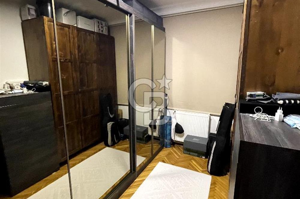 YENİKÖY'DE SATILIK BAHÇE İÇİNDE VİLLA