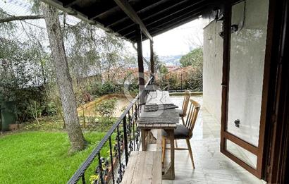 YENİKÖY'DE SATILIK BAHÇE İÇİNDE VİLLA