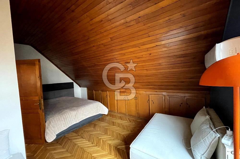 YENİKÖY'DE SATILIK BAHÇE İÇİNDE VİLLA