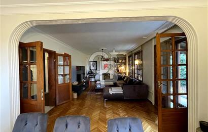 YENİKÖY'DE SATILIK BAHÇE İÇİNDE VİLLA