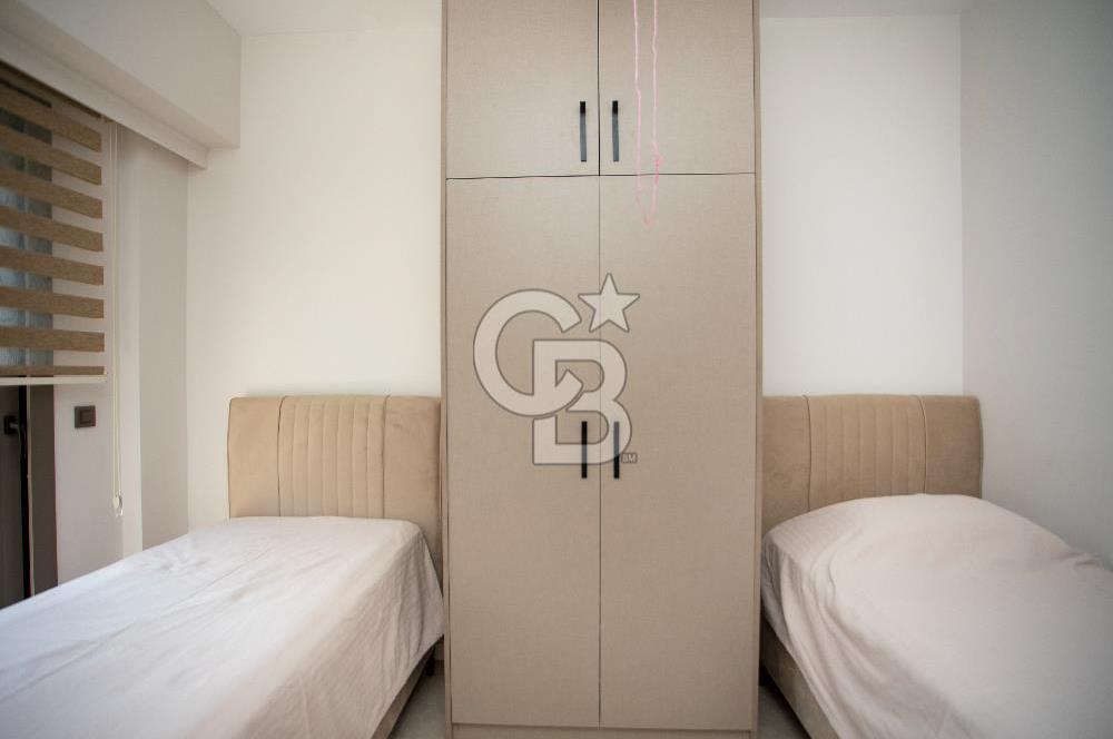 Foça Kazım Dirik Mah. Eşyalı Kiralık Müstakil Havuzlu 5+1 Villa