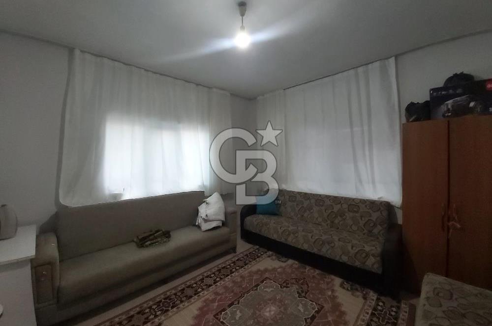 Dazkırı-Bozan Köyünde Satılık Konut, Besihane ve Müştemilatı