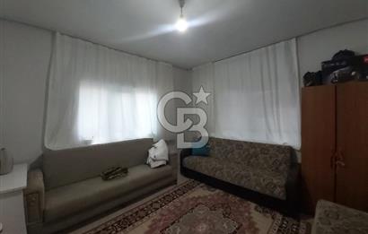 Dazkırı-Bozan Köyünde Satılık Konut, Besihane ve Müştemilatı