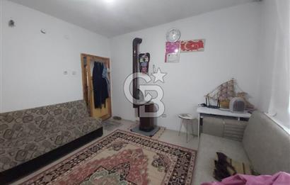 Dazkırı-Bozan Köyünde Satılık Konut, Besihane ve Müştemilatı