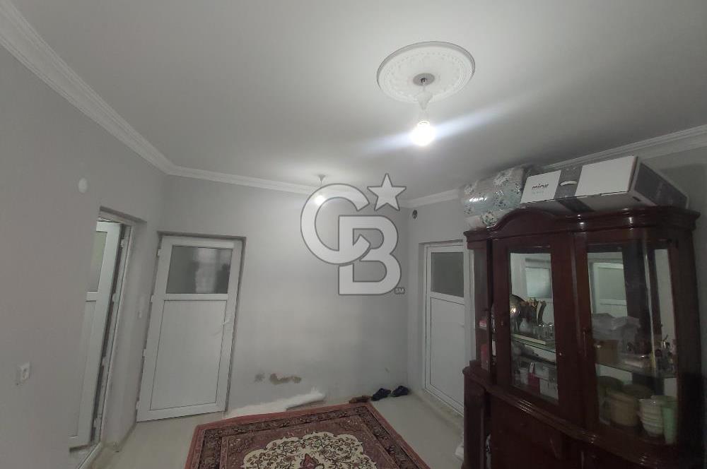 Dazkırı-Bozan Köyünde Satılık Konut, Besihane ve Müştemilatı