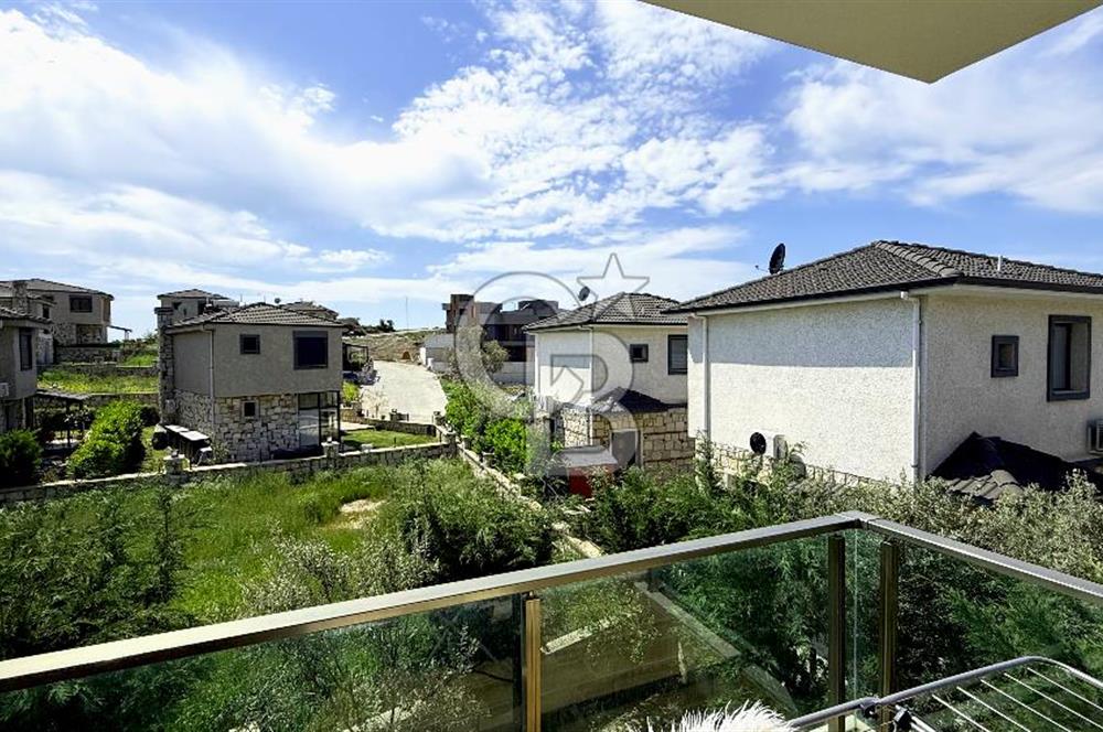 SEFERİHİSAR SIĞACIKTA BUTİK SİTE İÇERİSİNDE MÜSTAKİL VİLLA