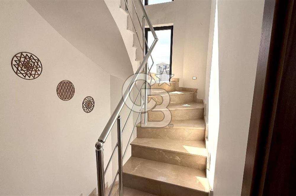 SEFERİHİSAR SIĞACIKTA BUTİK SİTE İÇERİSİNDE MÜSTAKİL VİLLA