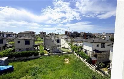 SEFERİHİSAR SIĞACIKTA BUTİK SİTE İÇERİSİNDE MÜSTAKİL VİLLA