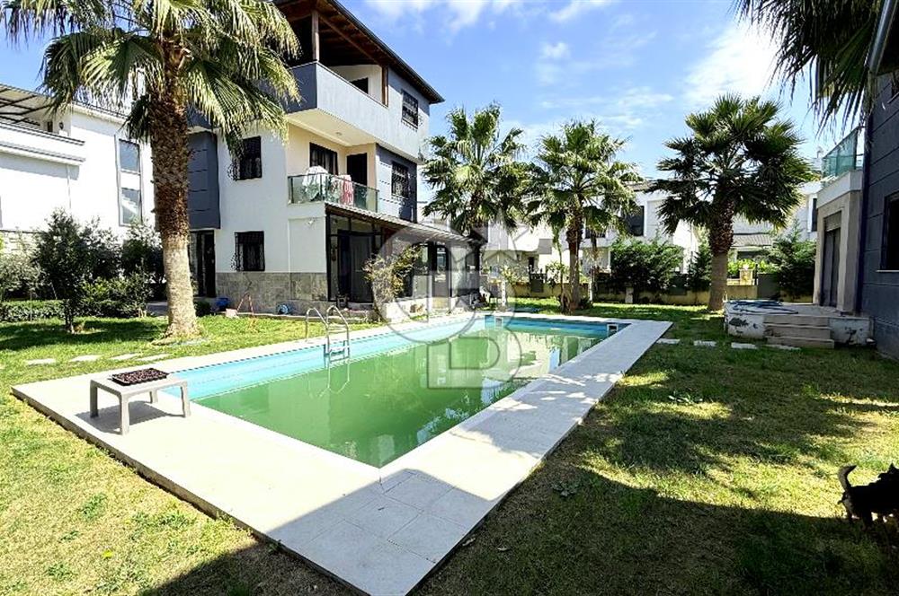 SEFERİHİSAR SIĞACIKTA BUTİK SİTE İÇERİSİNDE MÜSTAKİL VİLLA