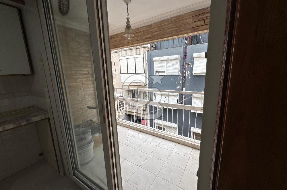 Alsancak Merkezde Kiralık 2+1 Doğalgazlı Modern Daire