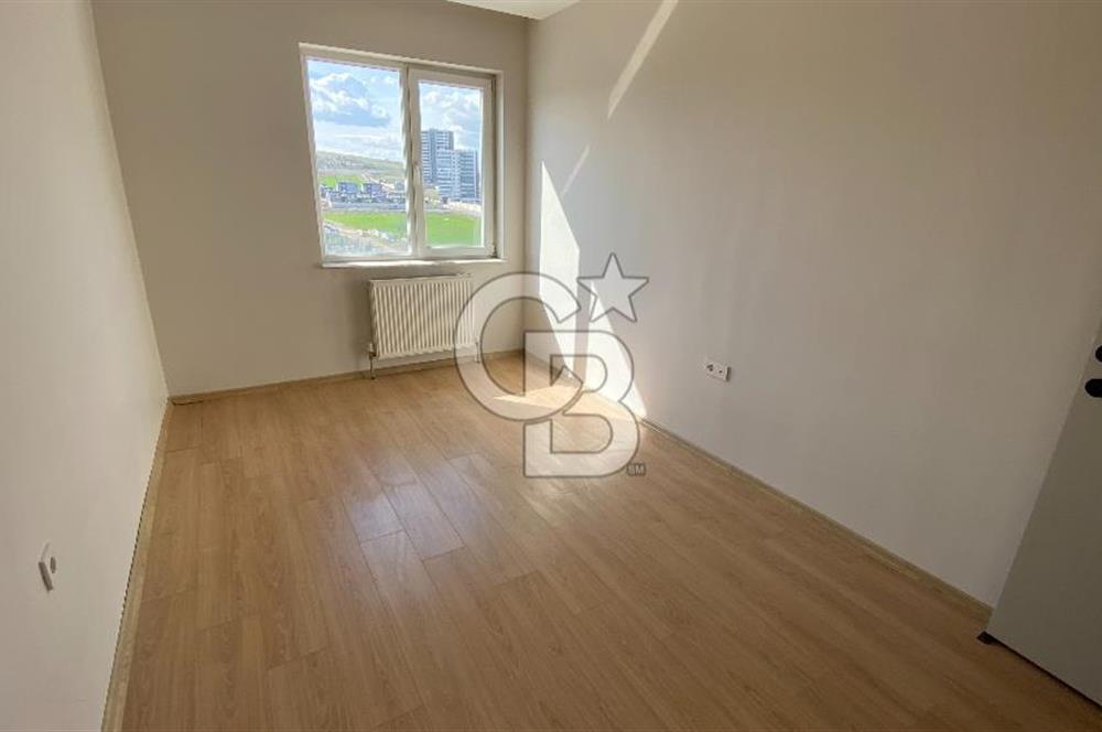 BAĞLICADA 80M2 TERAS BALKONLU, ORMAN PARK VE BOL OKSİJENLİ 2+1 KİRALIK DAİRE