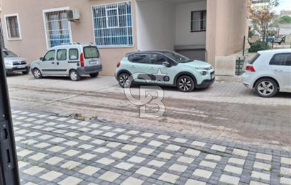 Çiğli Anadolu Caddesine Yakın Satılık Batar Katlı Dükkan