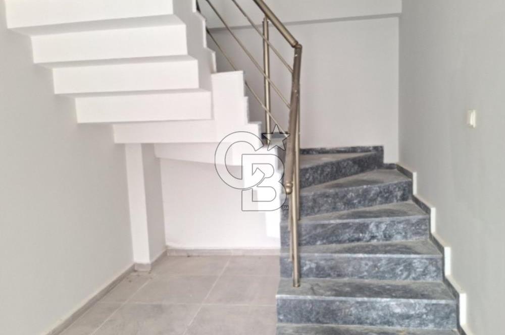 Çiğli Anadolu Caddesine Yakın Satılık Batar Katlı Dükkan