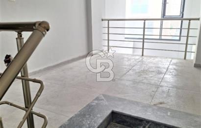 Çiğli Anadolu Caddesine Yakın Satılık Batar Katlı Dükkan