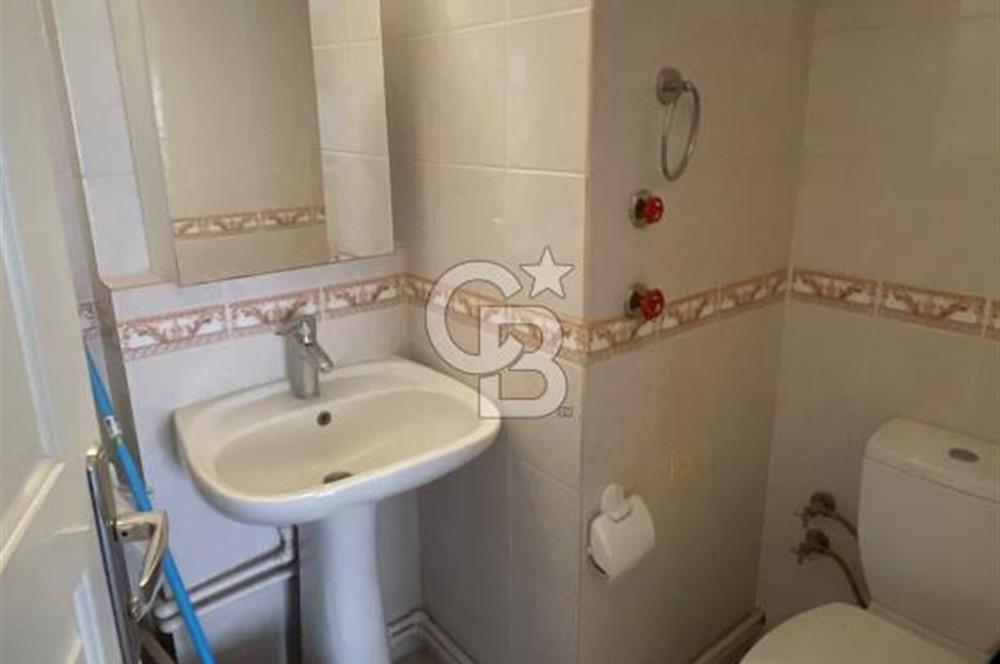 CİHAT KORA ANADOLU LİSESİ YAKINI YALI MAH.'DE TERASLI KİRALIK3+1