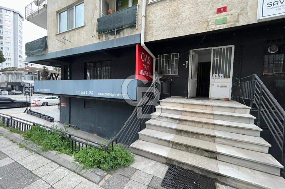 Ziverbeyde Merkezi Konumda Balkonlu İşyeri