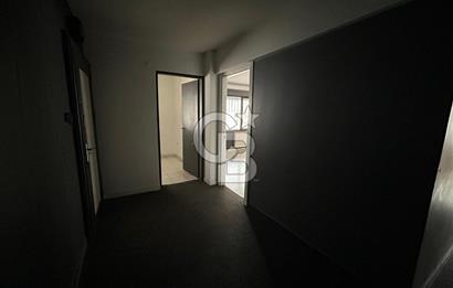 Ziverbeyde Merkezi Konumda Balkonlu İşyeri