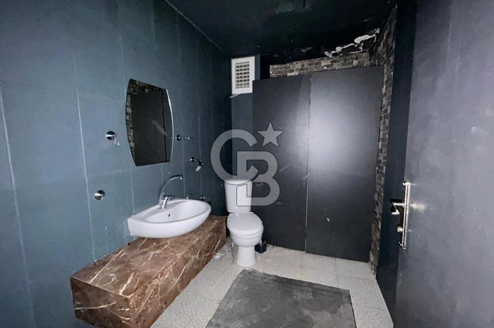 Ziverbeyde Merkezi Konumda Balkonlu İşyeri