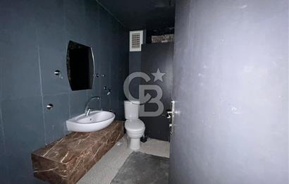 Ziverbeyde Merkezi Konumda Balkonlu İşyeri