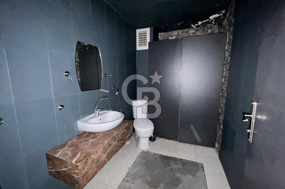 Ziverbeyde Merkezi Konumda Balkonlu İşyeri