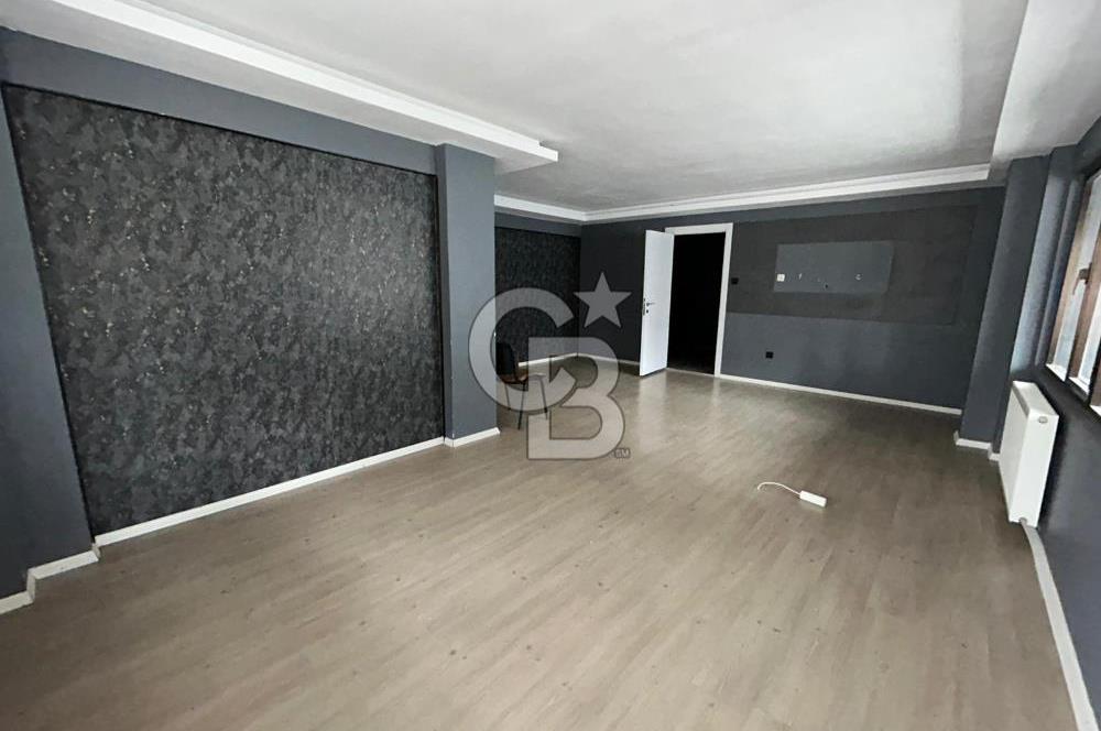 Ziverbeyde Merkezi Konumda Balkonlu İşyeri