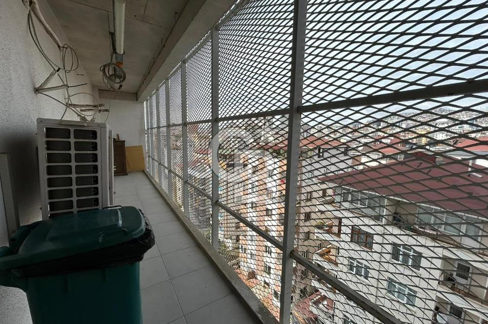 Maltepe Cevizlide Metro ve Marmaraya Yürüme Mesafesinde  1+1