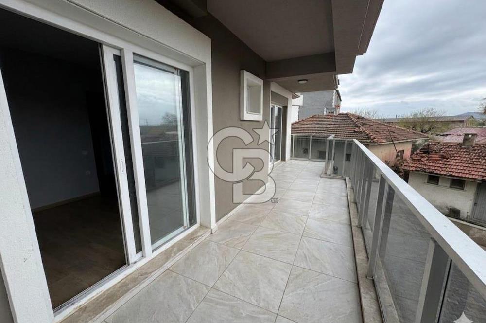 Foça Gerenköy Merkezi Konumda Kiralık 2+1 Daire