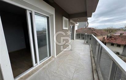 Foça Gerenköy Merkezi Konumda Kiralık 2+1 Daire