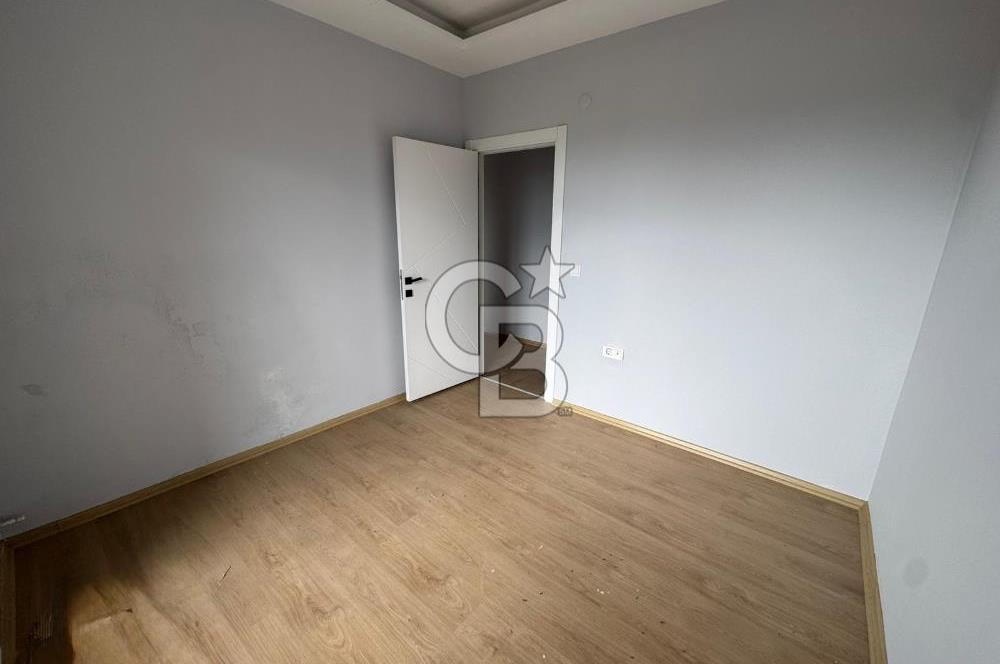 Foça Gerenköy Merkezi Konumda Kiralık 2+1 Daire