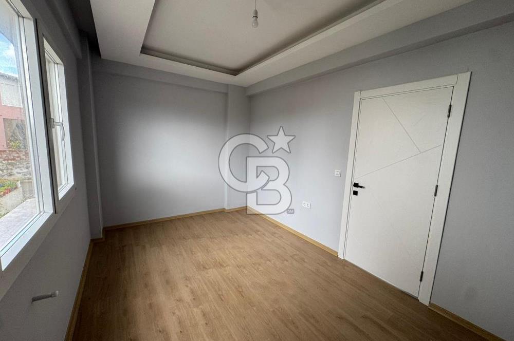 Foça Gerenköy Merkezi Konumda Kiralık 2+1 Daire