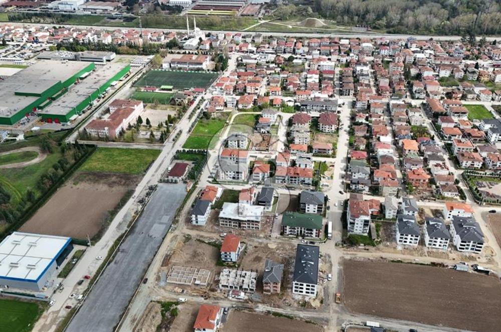 SAKARYA ARİFİYE ARİFBEY'DE %30 İMARLI 3 KAT İZİNLİ 412M2 SATILIK ARSA