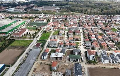 SAKARYA ARİFİYE ARİFBEY'DE %30 İMARLI 3 KAT İZİNLİ 412M2 SATILIK ARSA