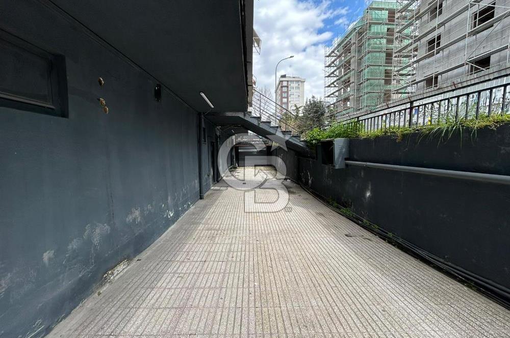 Ziverbey Ana Cadde Üzerinde 200 m2 Geniş Cepheli Dükkan 
