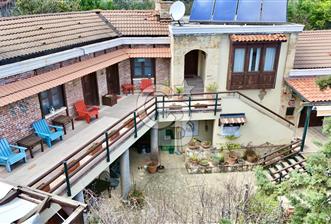 ÇANAKKALE YEŞİLYURT KÖYÜNDE SATILIK FIRSAT TAŞ KONAK  - 1 - 343875