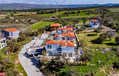 ÇANAKKALE DE SATILIK DENİZ MANZARALI MÜSTAKİL 4,5+1 LÜKS VİLLA