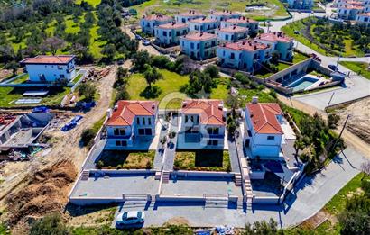 ÇANAKKALE DE SATILIK DENİZ MANZARALI MÜSTAKİL 4,5+1 LÜKS VİLLA