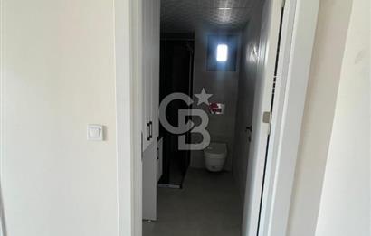 Buca Adatepe Mahallesinde Havuzlu 1+1 Kiralık Daire