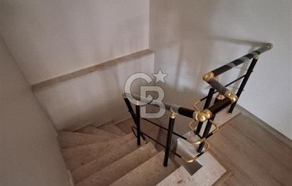 Sancaktepe Sarıgazi Mahallesinde Satılık 4+2 Ters Dubleks 