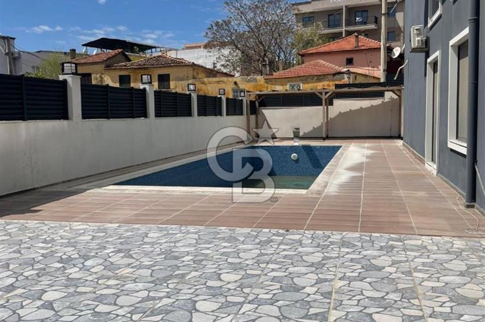 Buca Adatepe Mahallesinde Havuzlu 1+1 Kiralık Daire