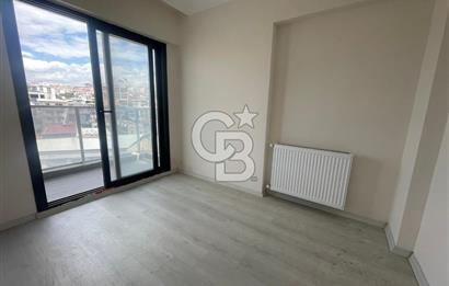 Buca Adatepe Mahallesinde Havuzlu 1+1 Kiralık Daire