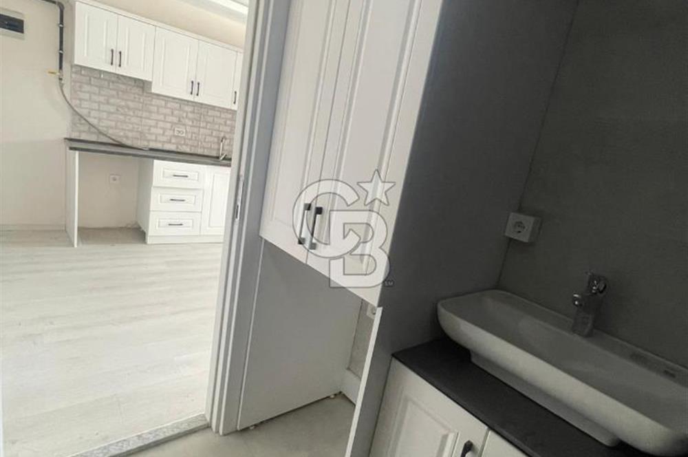 Buca Adatepe Mahallesinde Havuzlu 1+1 Kiralık Daire